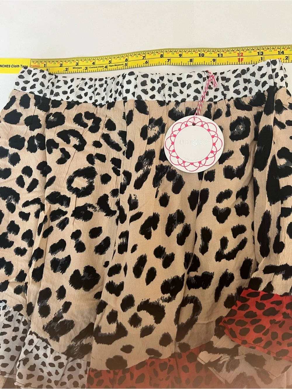 Umgee Leopard Print Ruffle Shorts in Tan, Black & Red Accent Size M NWT